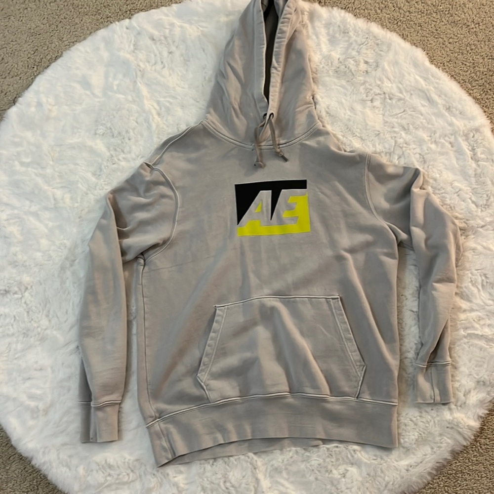 American Eagle Mens sweatshirt size medium